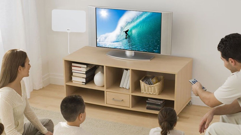 Vansky White Amplified HDTV Antenna, $17 with code IIJUEF17 | Transparent, $17 with code IIJUEF17